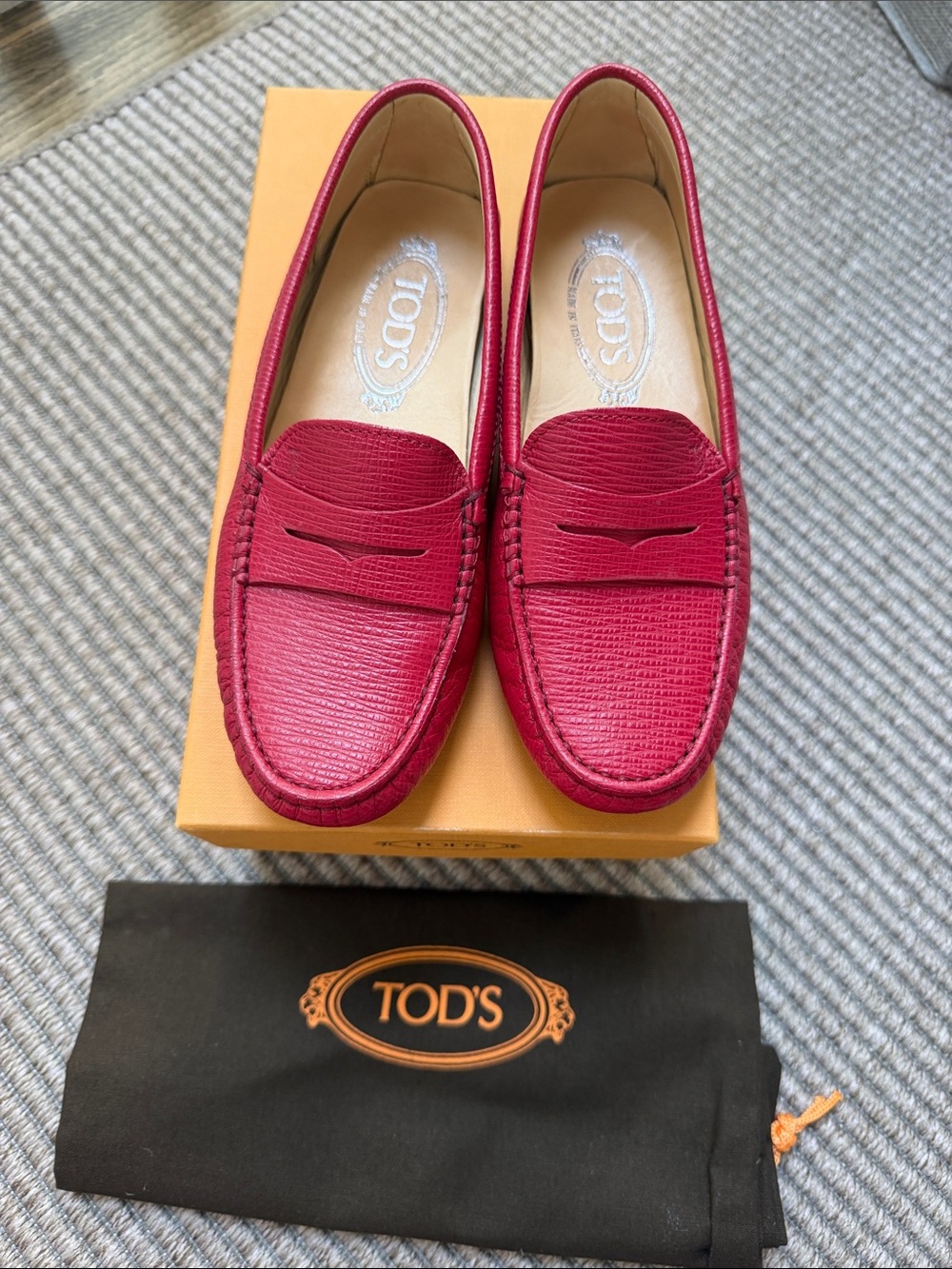 TOD'S Women's Red Leather Penny Loafers - Textured Finish